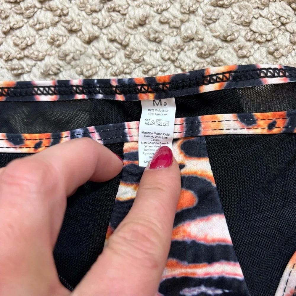 Brand new without Tags Animal‎ Print Strapless Bikini Size Medium